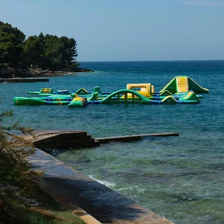 Daire Point *